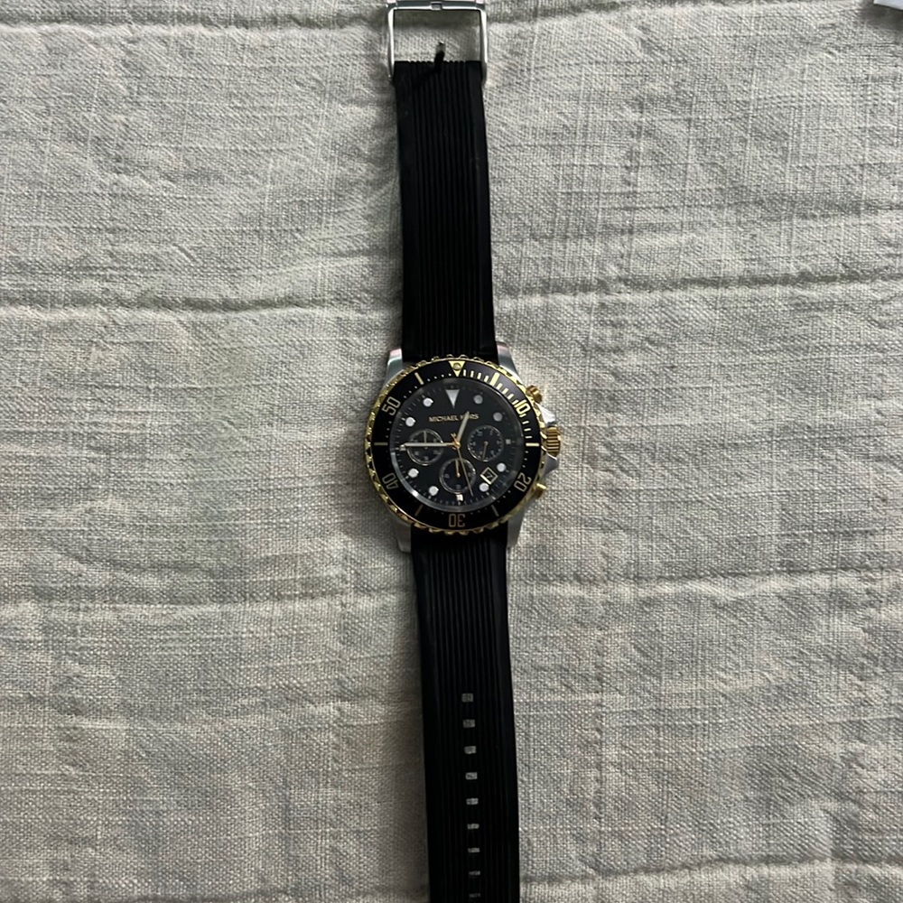 Michael kors men's watch black and gold